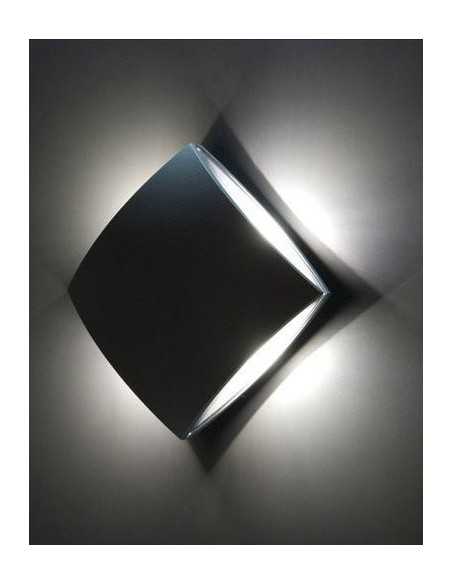 LED šviestuvas - Lumi QUATRO LED šviestuvas - Lumi QUATRO